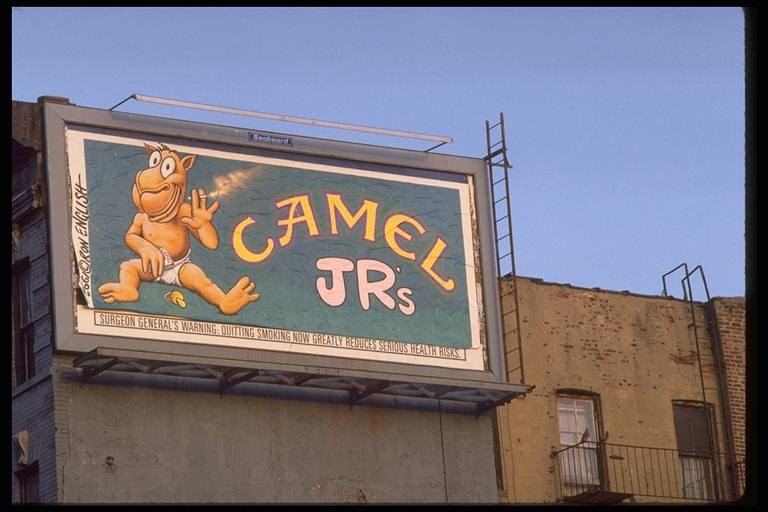 Ron Englishin Joe Camel -hahmoa kohtaan osoittama huomio kulminoitui lopulta siihen, että tupakkayhtiö luopui sarjakuvamaisesta maskotista, jonka ilmeinen tavoite oli tehdä Camel-savukkeista houkuttelemia lapsille ja nuorille.