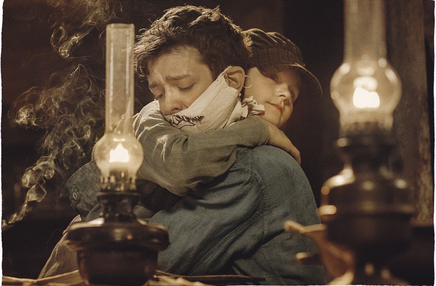 kollaasi tytöt alaston kuva