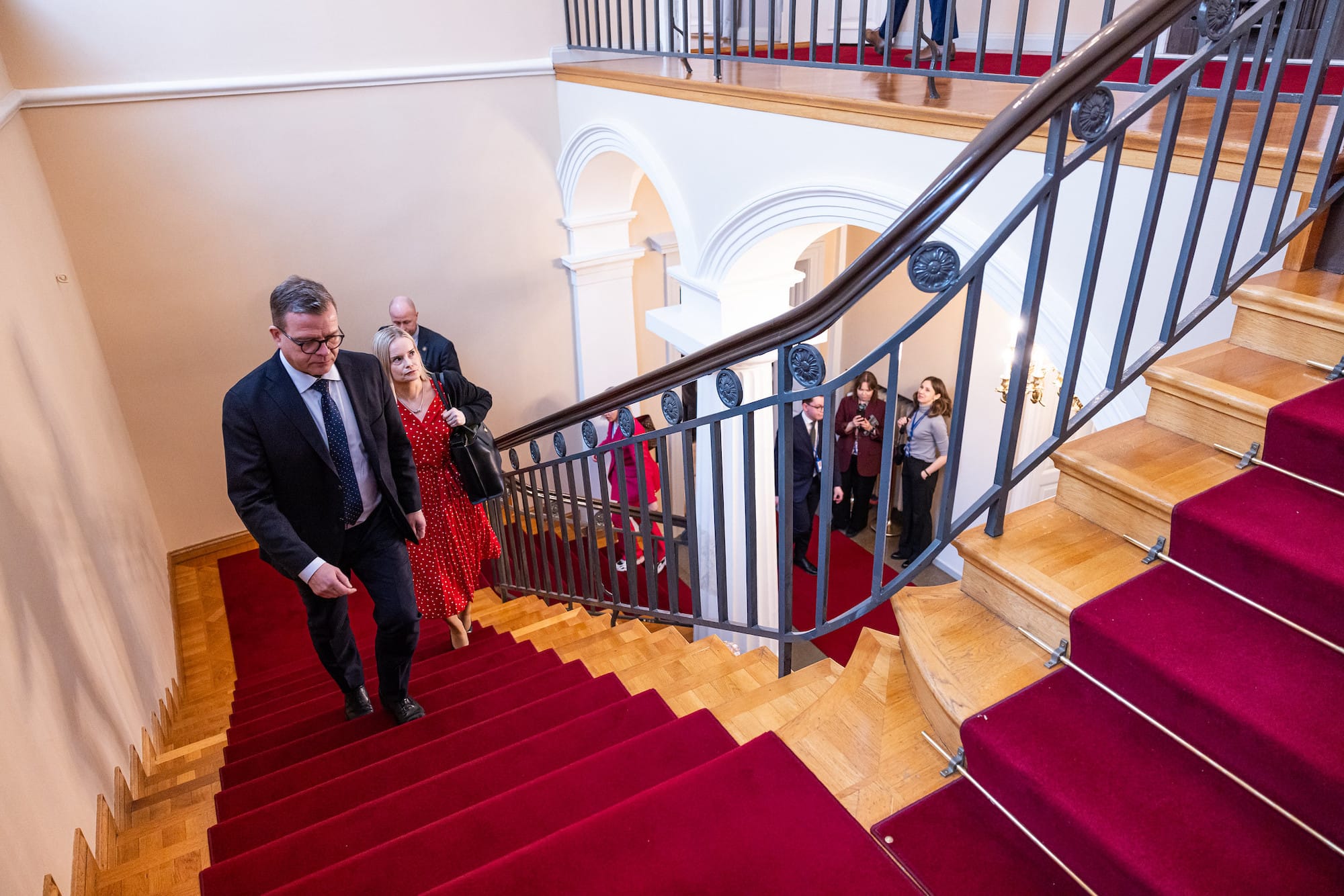 Opiskelijoiden toimeentulo hallituksen leikkuriin