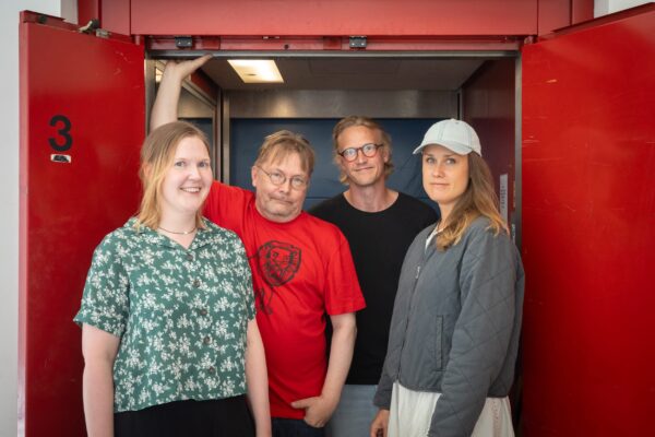 Naapurin poika ja kielletyn seksuaalisuuden tabut 20250815-teatterinpolitiikkaa1-srgb