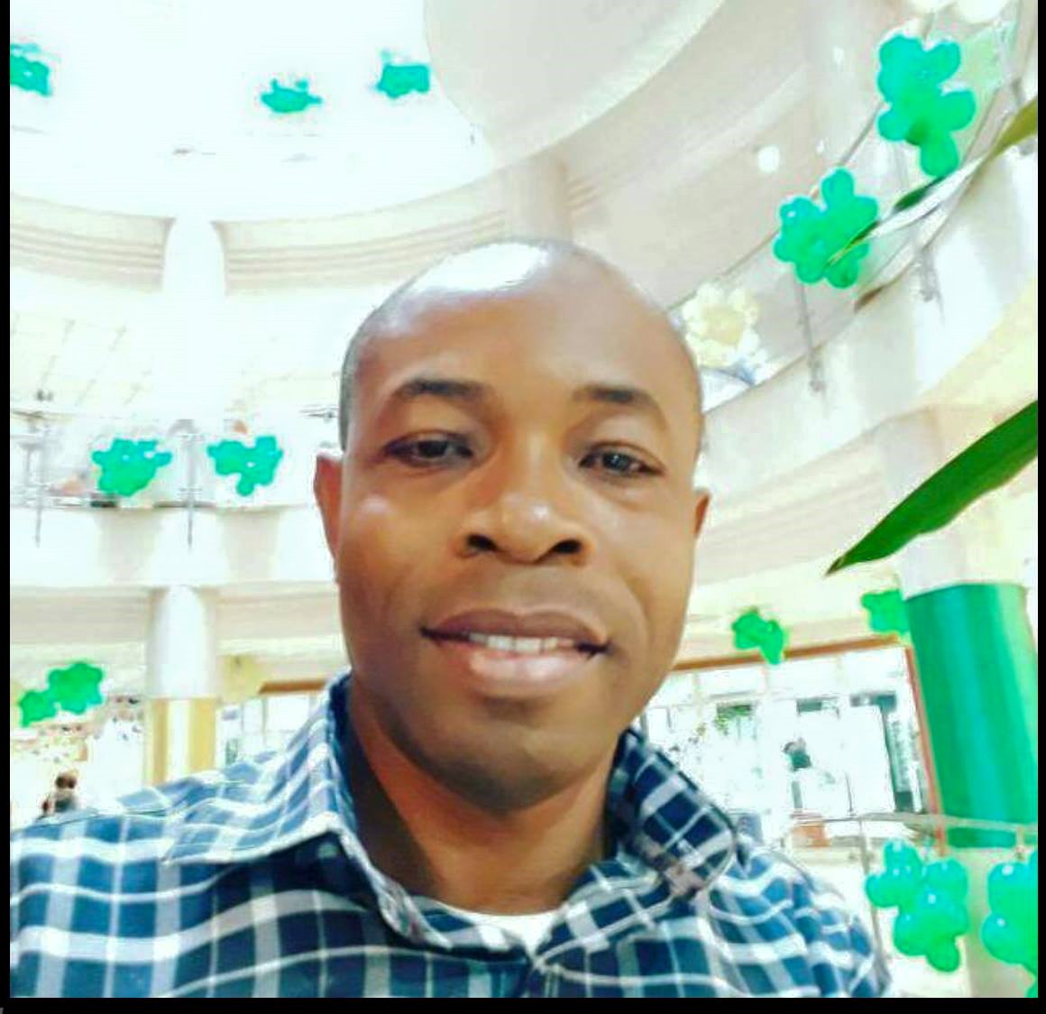 Chukwuma Smart Amaefula on ilmastonmuutosasiantuntija ja ympäristönsuojelija Abujasta, Nigeriasta. Hän toimii vaikuttamistoimintaan keskittyvän Climatters -kansalaisjärjestön toimitusjohtajana ja on muun muassa tehnyt selvitystä aurinkoenergian mahdollisuuksista pk-yritysten toiminnan kehittämisessä.