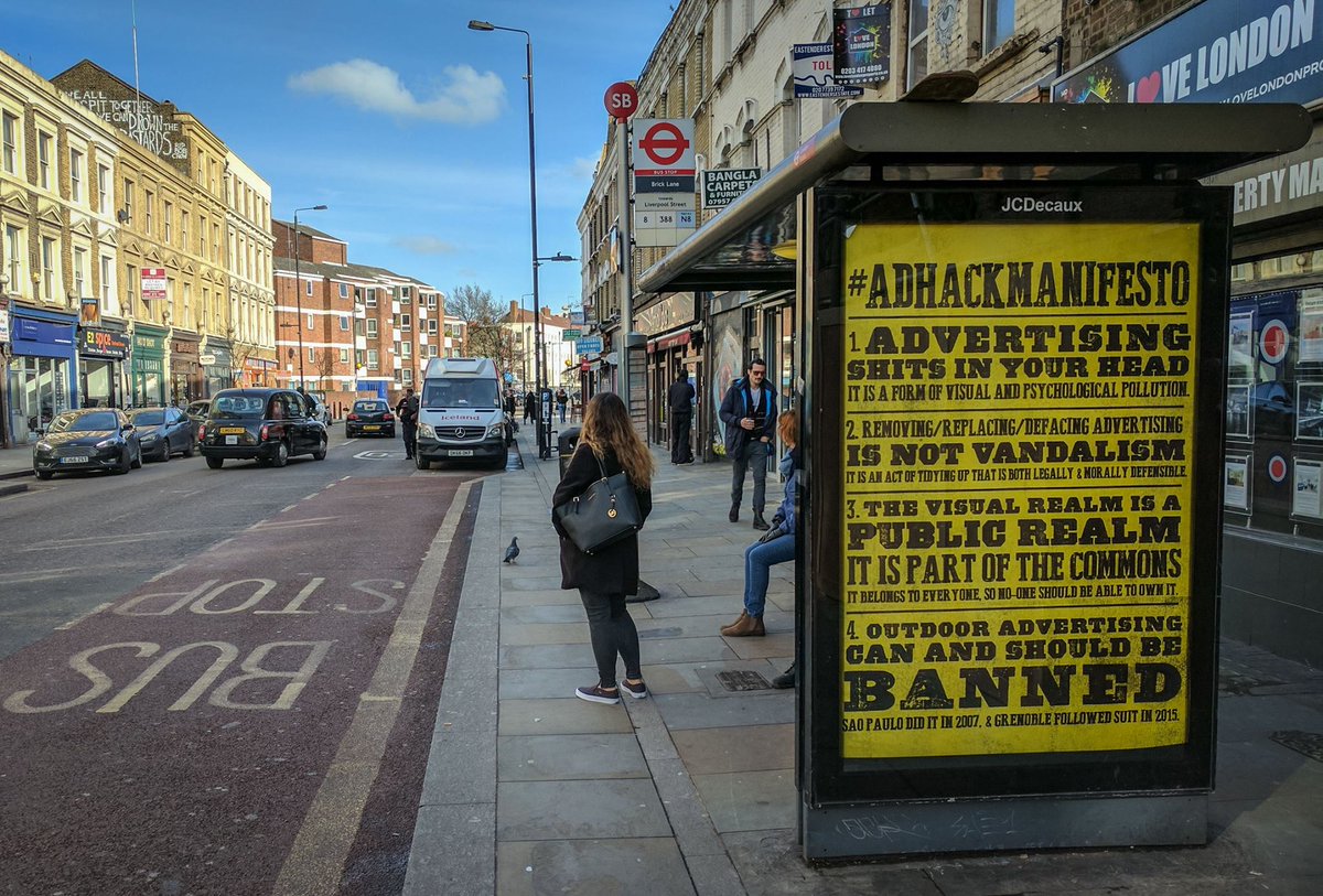 Special Patrol Groupin #AdHackManifesto jakaa ryhmän huomiot ja tavoitteet neljään osaan. Manifesti keskittyy ulkomainontaan sillä sitä ei ole mahdollista välttää: ”Printtimainonnan voit välttää kääntämällä sivua ja televisiokanava vaihtuu nappia painamalla ja ad-blockerit auttavat netissä. Mutta ulkomainonta voidaan myydä mainostajille sillä argumentilla, että sitä ei pysty pakenemaan”, ryhmä perustelee.