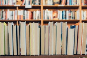 Nuorten itse toivomia selkokirjoja yläkouluihin yhteensä miljoonalla eurolla jessica-ruscello-oqsctabgksy-unsplash