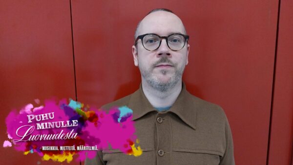 Tuomas Palonen ja kriittinen katse omaan luovaan historiaan – Puhu minulle luovuudesta -podcastin kakkoskauden jaksot ovat täällä! pml11