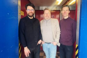 Maailmanlopun musikaalin äänet, valot ja lavasteet teatterinpolitiikkaa20250217