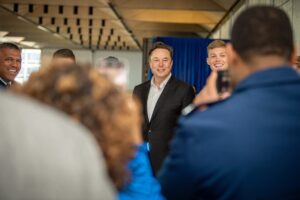 Varallisuuden haitallinen keskittyminen tulee pysäyttää usafa-hosts-elon-musk-v2