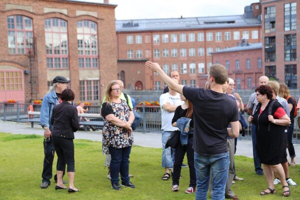 Teollinen Tampere -kävelykierros Teollinen Tampere -kävelykierros